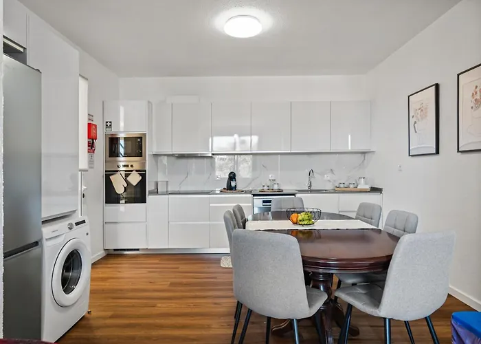 Villa Johns By Homie Canhas