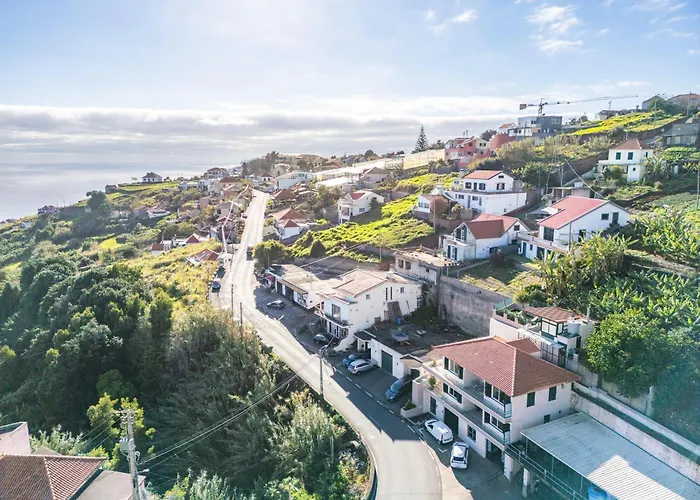 Johns By Homie Villa